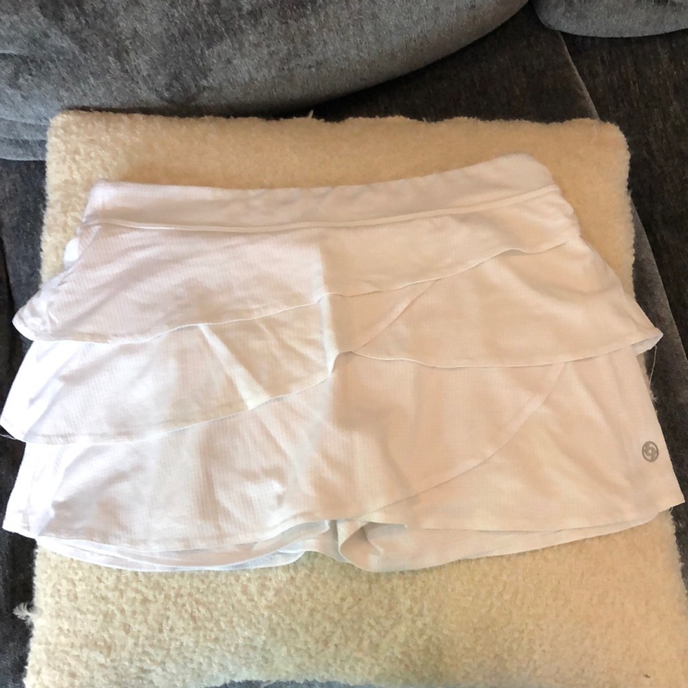 Lija white tennis skirt